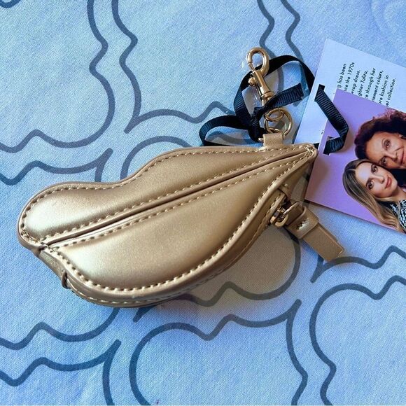 Dvf Gold Lips Pouch Coin Purse & keychain - Picture 14 of 14